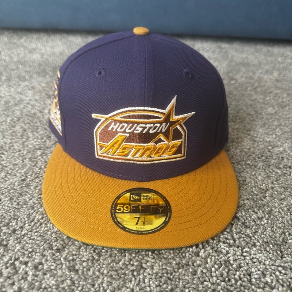 New Era Houston Astros Custom Patch Fitted Hat 7 1/8 Purple Gold NWT Colts .45 - Picture 2 of 11